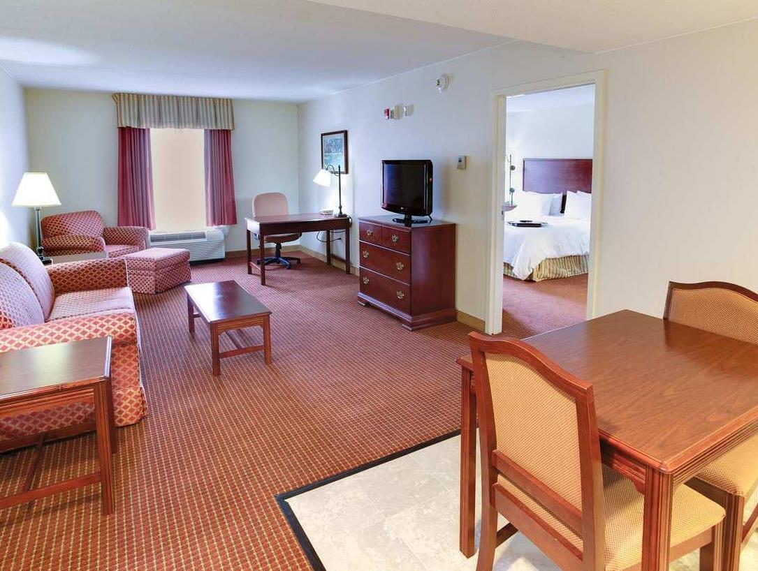 Hampton Inn Emporia Buitenkant foto